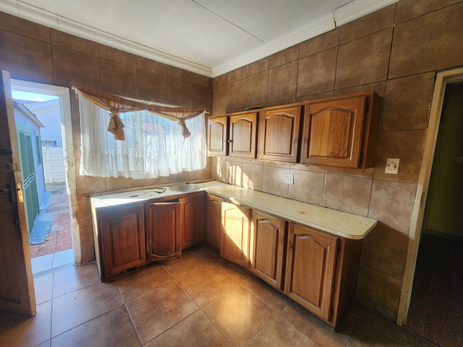 13 Bedroom Property for Sale in Doorn Free State